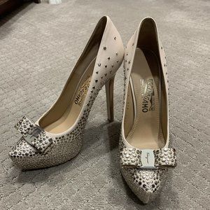 Ferragamo Studded Sea Pumps Sz 39